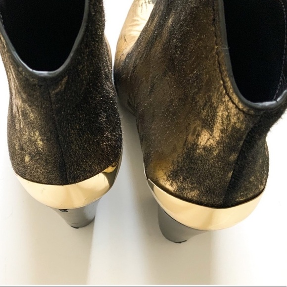 Sigerson Morrison Gold / Black Western
Short Boot 8.5 - Picture 14 of 15